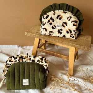 Trousse de toilettes Jeannette / cadeau maman mamie / pochette froufrous / trousse maquillage