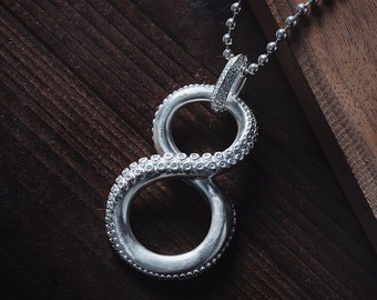 Silver Octopus Infinity Pendant.Octopus Pendant Necklace.Animal Pendant.Handmade Gift.Animal Lover Gift.Coppertist.wu.