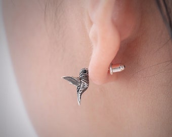 Boucles D'oreilles Colibri En Argent Avec Yeux De Pierres Précieuses. Boucles d'oreilles oiseaux en argent. Bijoux d'oiseau. Cadeau pour amateur d'oiseaux. Cadeau pour elle.