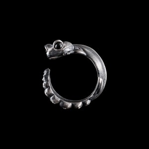 Knob Tail Gecko Ring In Silver With Gemstone Eyes . Gecko Lover Gift. Gift for Reptile Lover. Silver Ring. Special Gift.