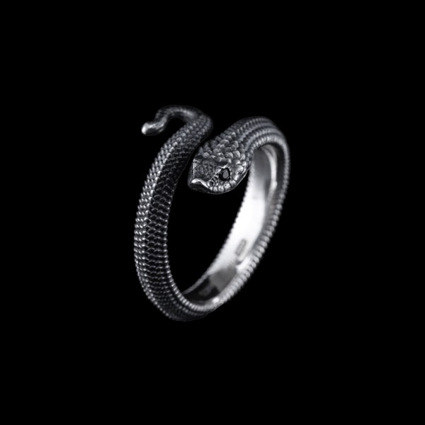 Bague serpent à gros nez en argent avec yeux de pierres précieuses. Bague serpent. Cadeau pour amoureux des animaux. Cadeau pour elle. Bague en argent. Cadeau fait main.