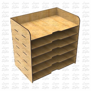 Op de afbeelding: Een houten ordner met vijf planken. De ordner is gemaakt van lichtbruin hout en heeft een natuurlijke houtkleur.