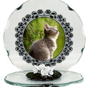 Hand Cut Glass Cat Photo Plaque: Personalized Pet Memorial Gift