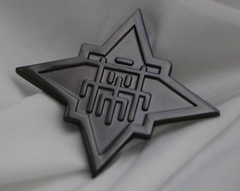 Pin de níquel negro fundido a presión con el escudo del uniforme de defensa de Hundr3d L1ne (¡NUEVO!)