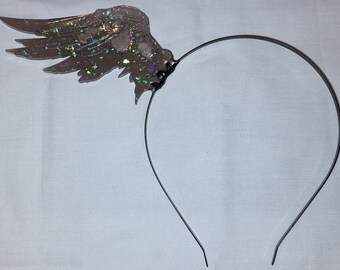 Diadema con alas que brillan en la oscuridad con temática de Sephiroth (FFVII) (¡NUEVO!)