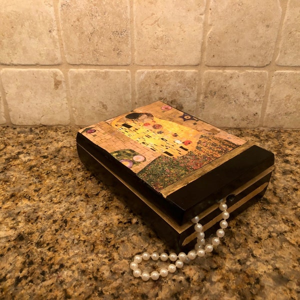 Upcycle Cigar Box  – Theme -Gustav Klimt’s “The Kiss” Decoupage Collage -One of a Kind - Hand-Crafted