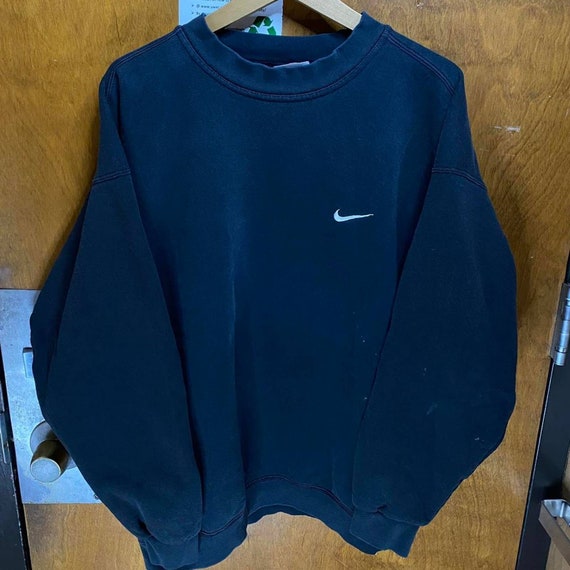 black nike crewneck vintage