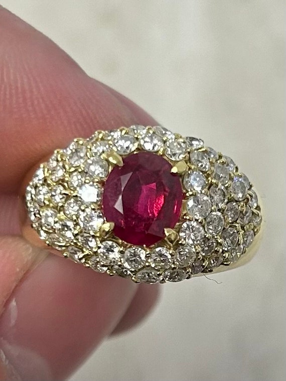 18kt Yellow Gold 2.1 CT Ruby and 1.5 CT VS1 Diamon