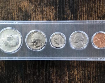 1968 D Proof Set in plastic display Case. Kennedy half 40% Silver.