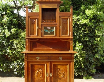 Jugendstil Buffet/Anrichte/Kommode/Nussbaum auf Eiche/original Zustand/urestauriert