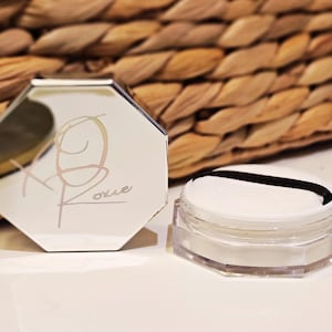 Dusting Powder, Poundcake, Compact with Powder Puff