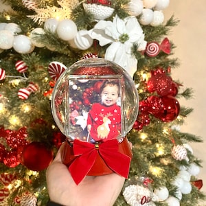 Personalized Christmas Snow Globe.