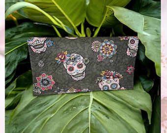 Muerte Mexican skull checkbook holder