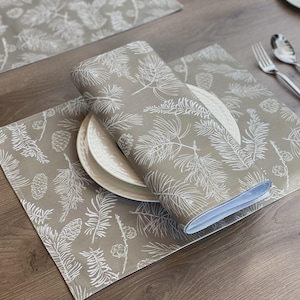 Set of 4 Pinecone & Fir Branch Cotton Placemats – 14”x19” Rustic Fall to Winter Table Decor – Farmhouse Table Mats, gift for her