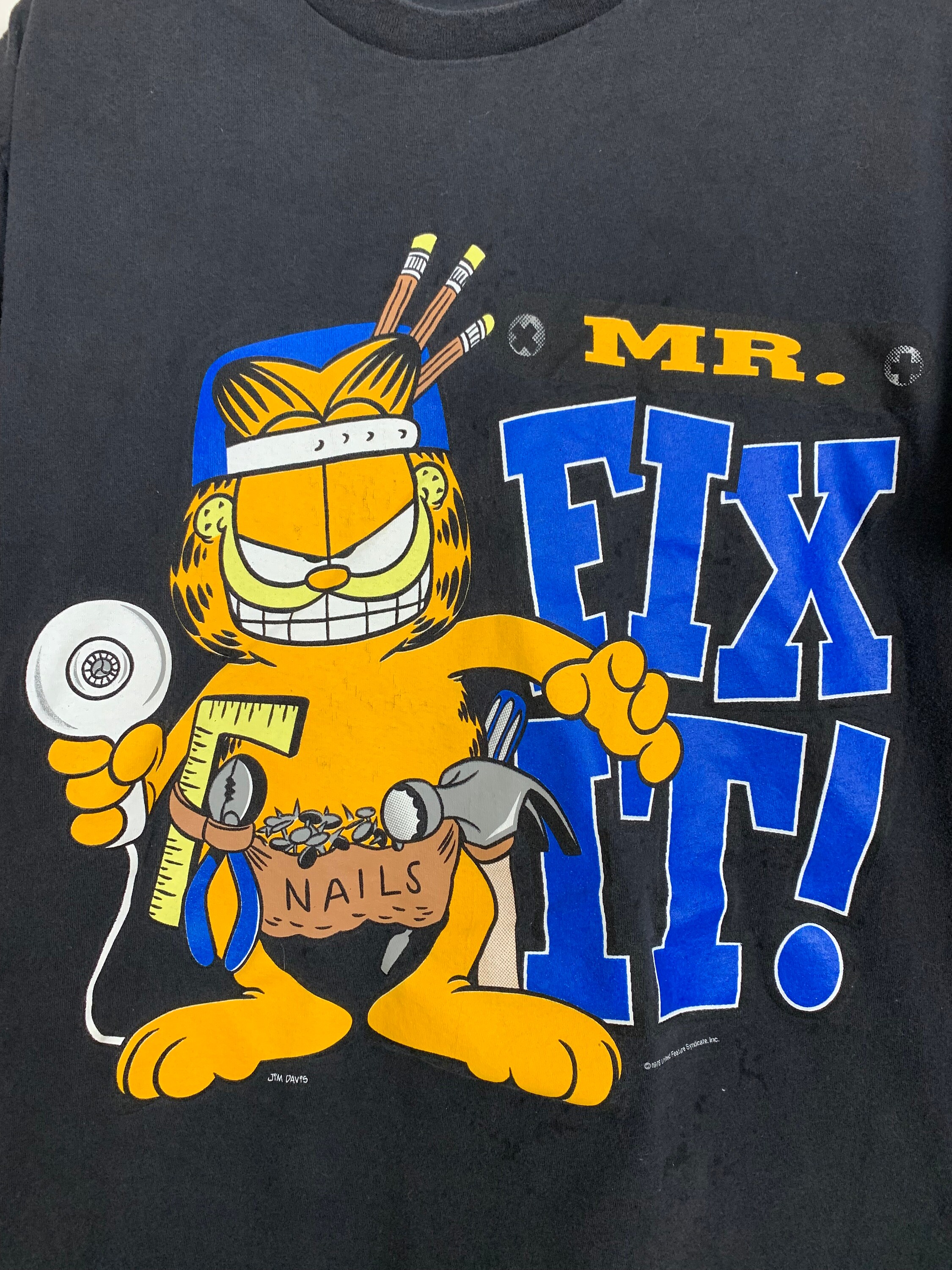Garfield Mr. Fix It T-shirt - Etsy
