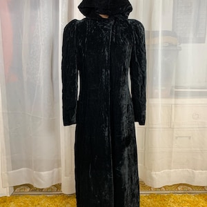 Velvet Opera Coat 60’s Vintage