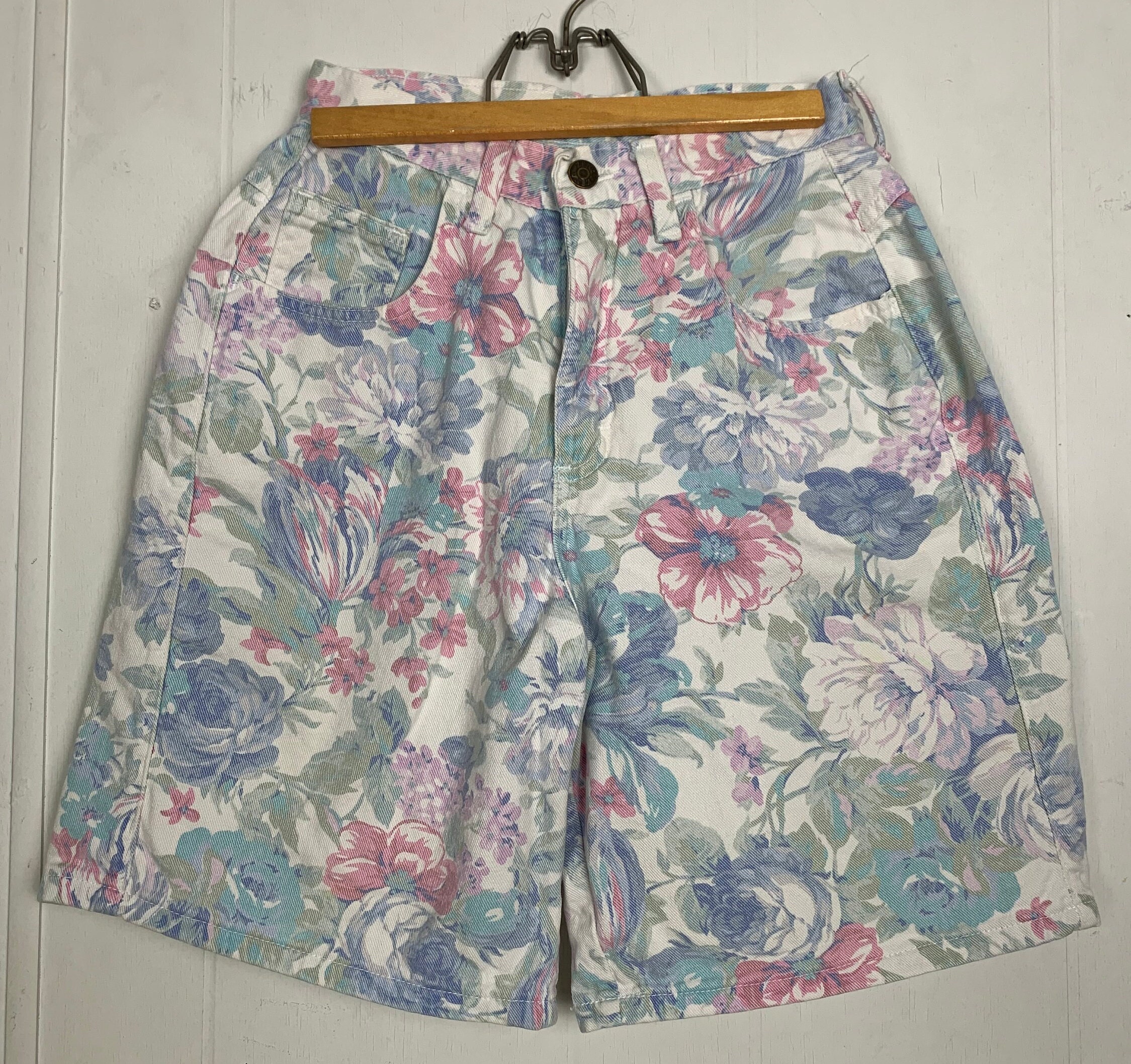 zena❤︎ Zena Floral Denim Shorts - Etsy