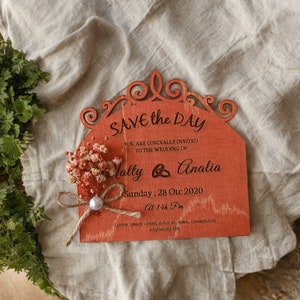 Boda de destino, Invitación de boda rústica, Tarjeta de invitación de madera, Invitación de boda de madera, Invitación de compromiso, Invitación con flores