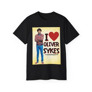 Oli Sykes Howard Big Bang Theory Meme - Bring Me The Horizon TikTok Joke - Love Oliver BMTH w Background Ironic Unisex Ultra Cotton Tee