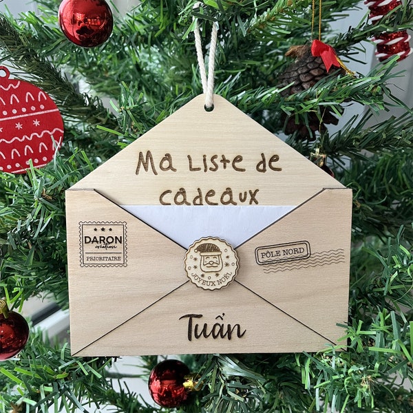 Enveloppe liste de cadeaux de Noël en bois personnalisée (boule de Noël)