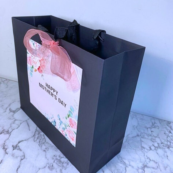 Unique personalized favor bag for bridal showers Customized luxury gift bag for weddings Stylish gift tote for special events Birthday gift