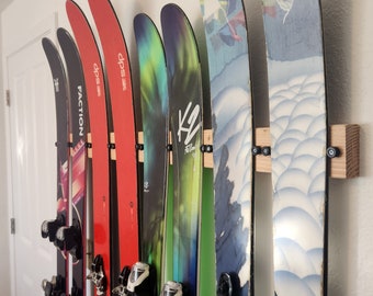 Perillas de montaje en pared para esquís o snowboard Fabricadas con material PETG reciclado