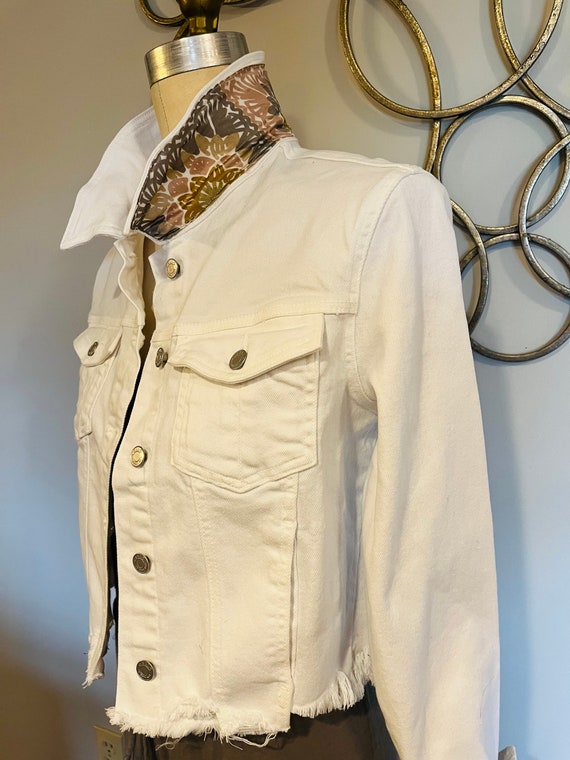 LRG NWT White Cello Distressed Denim Jacket Embellished With