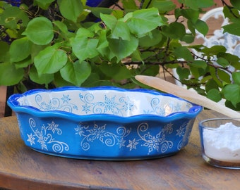 Temptations Presentable Ovenware Snowflake Pie Plate