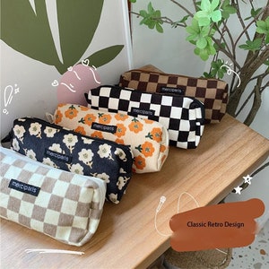 Fashionable Cartoon Animal Pattern Plaid Colorblock Pencil Bag, Small  Storage Pouch