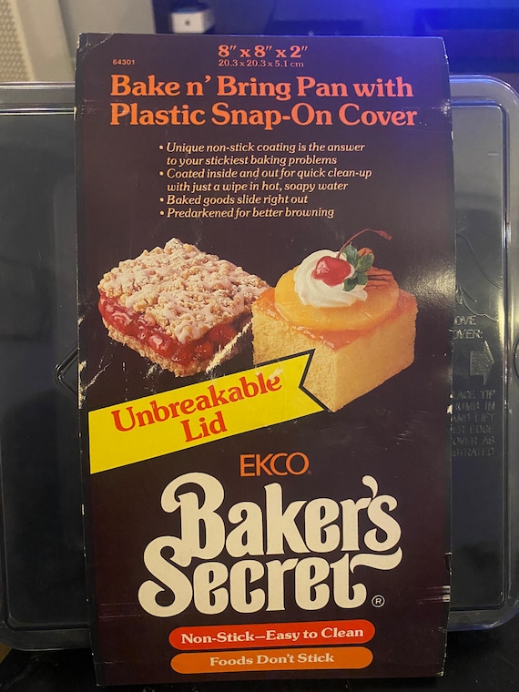 Ekco Bakers Secret Bake and Bring Pan 