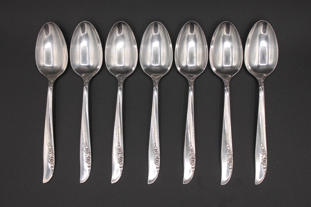 Oneida LTD 1881 Rogers Silver Pleated Soup Spoons lilac Time 7pc Etsy