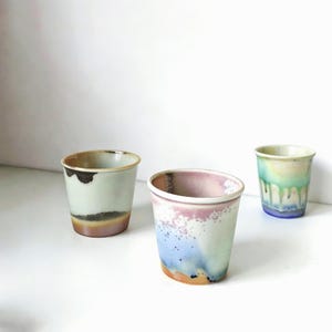 Taza de espresso de porcelana de artista, mini taza de té, solo 1 taza, pequeña taza fructífera, obra de arte para ella