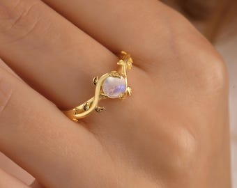 Vintage Branch Band Moonstone Ring, Blue Gemstone jewelry.