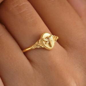 dragonfly gold ring