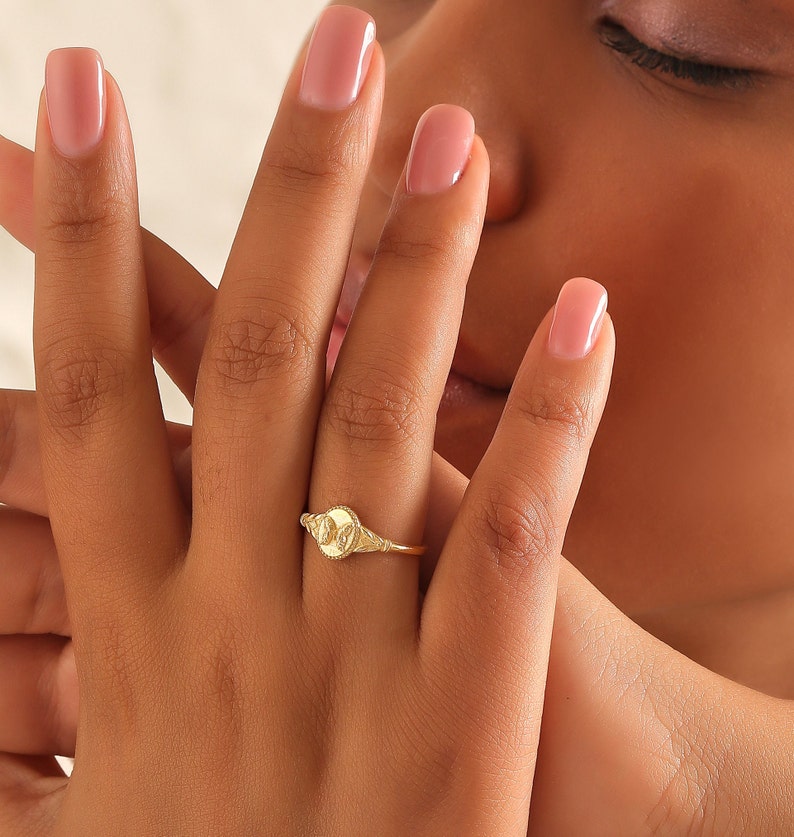 Butterfly signet ring, Pinky ring, Unisex gold filled ring, Rings for women, Statement vintage rings, Dainty ring, Butterfly jewelry, AU67 image 7