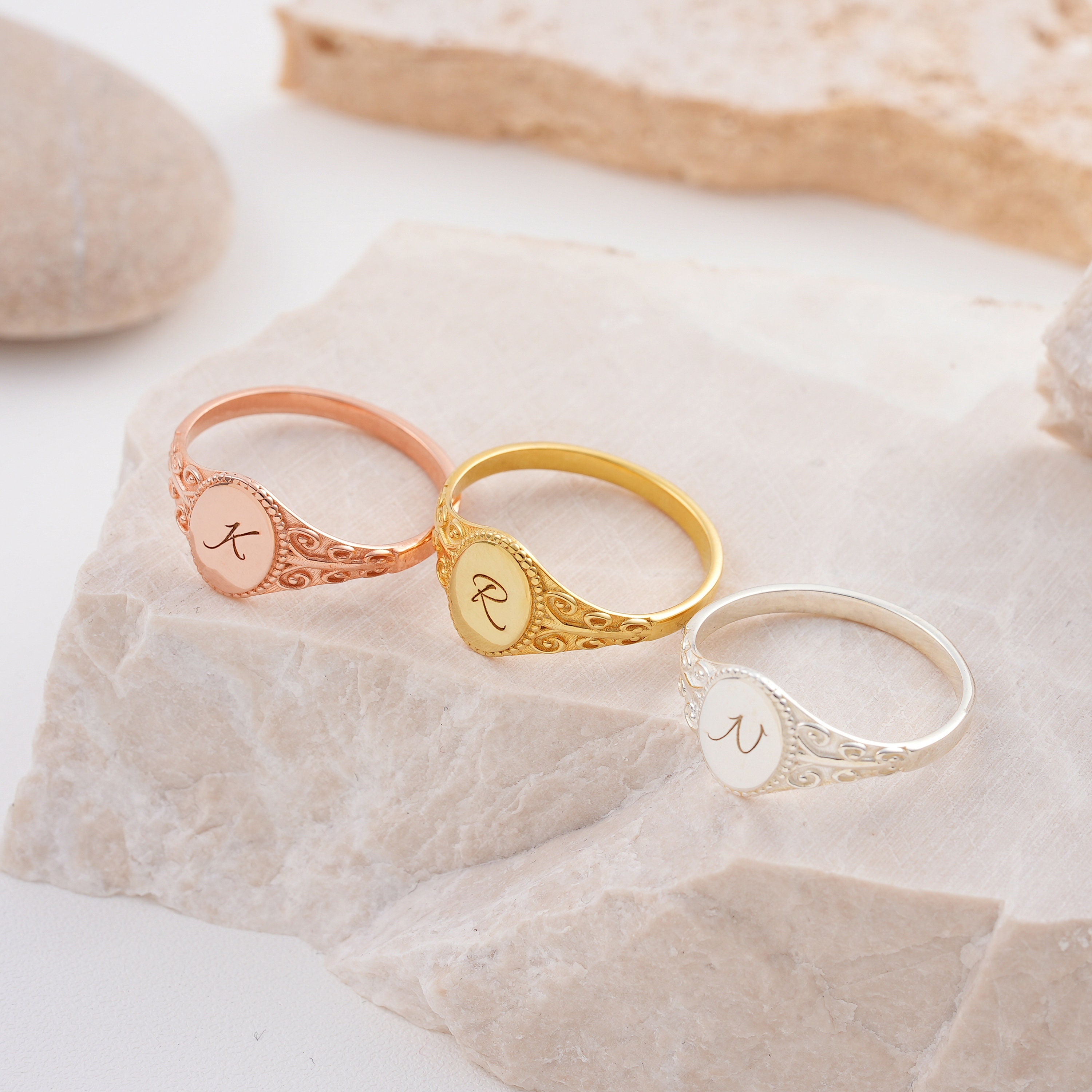 RX-704-2-GOLD-7 Engraved Round Ring 7号 Homxi Men Ring, Gold Ring V Round Seal Ring Made Of