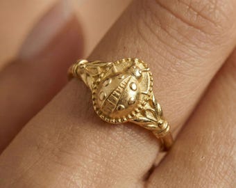 Gold Vintage Ladybug Signet Ring, Good Luck Insect Jewelry