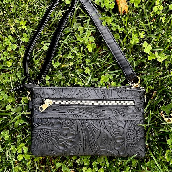 Crossbody Bag Leather Crossbody Purse Minimalistic Bag Black Purse Womens New Mom Gift for Her Women's Compact Handbag Travel Bag
