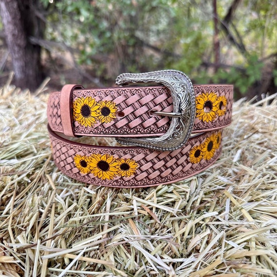 Boho western Tooled Leather belt Vintage Tooled Leather Western Cowboy Belt 70s 80s Boho  main image 2