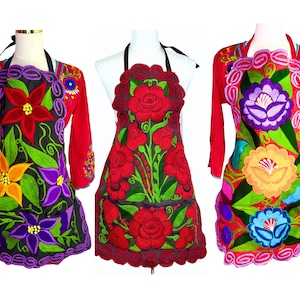 Embroidered Apron Rose Cooking Apron Floral Mexican Apron Mexican Home Decor Housewarming Gift Birthday Gift for Her, Fits a Size S - L