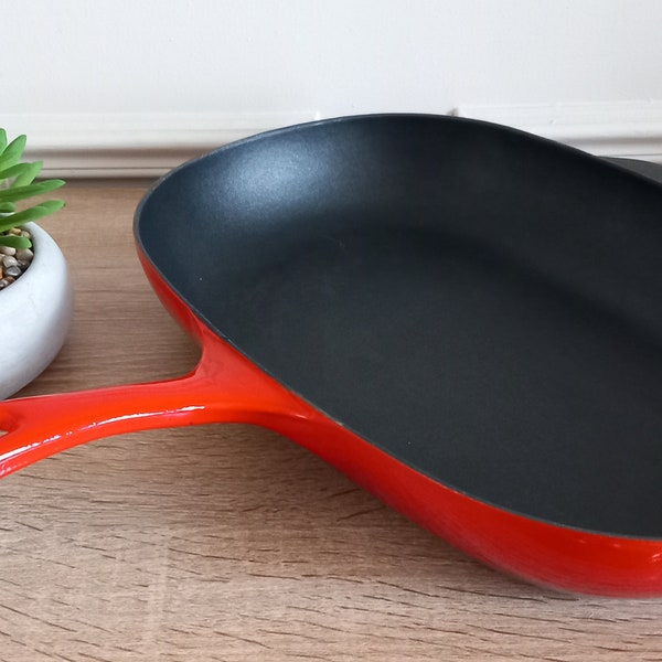 Le Creuset Oval Cast Iron Frying Pan
