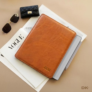 Premium lederen etui voor reMarkable Paper Pure Sleeve met pennenhouder, folio-hoes en beschermhoes.