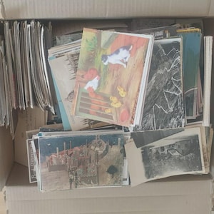 Lots dans le monde entier TOUTES les cartes postales VINTAGE ORIGINALES 1900-1980 Mixte utilisé/inutilisé Boîte mystère de la taille du lot