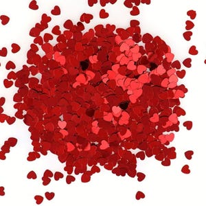 1000 peças de mini confetes de coração vermelho para presentes de Dia dos Namorados, artigos para festas ou lembrancinhas de casamento, decorações de aniversário, artesanato/scrapbooking