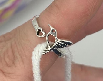 Adjustable Yarn Crochet Tension Ring with engraving - Bird knitting or crochet loop, fibre arts, wool thread guide, knitter gift, crafting