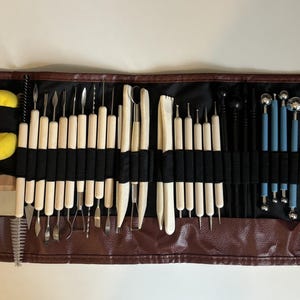 Conjunto de ferramentas para cerâmica com 40 peças, kit de ferramentas para cerâmica com estojo de transporte, bolsa para materiais de cerâmica, conjunto de escultura em polímero, escultura e modelagem em argila faça você mesmo