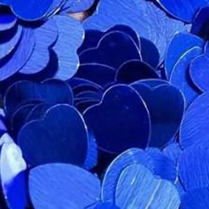 1000 coriandoli a forma di cuore rosso per regali di San Valentino, articoli per feste o bomboniere di nozze, decorazioni per anniversari, artigianato/scarapbooking
