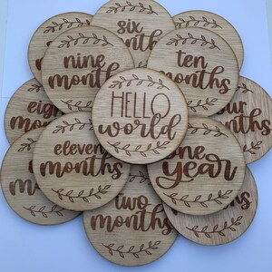 Wooden Baby Monthly Milestone Cards, New baby Gift, Baby Announcement Card