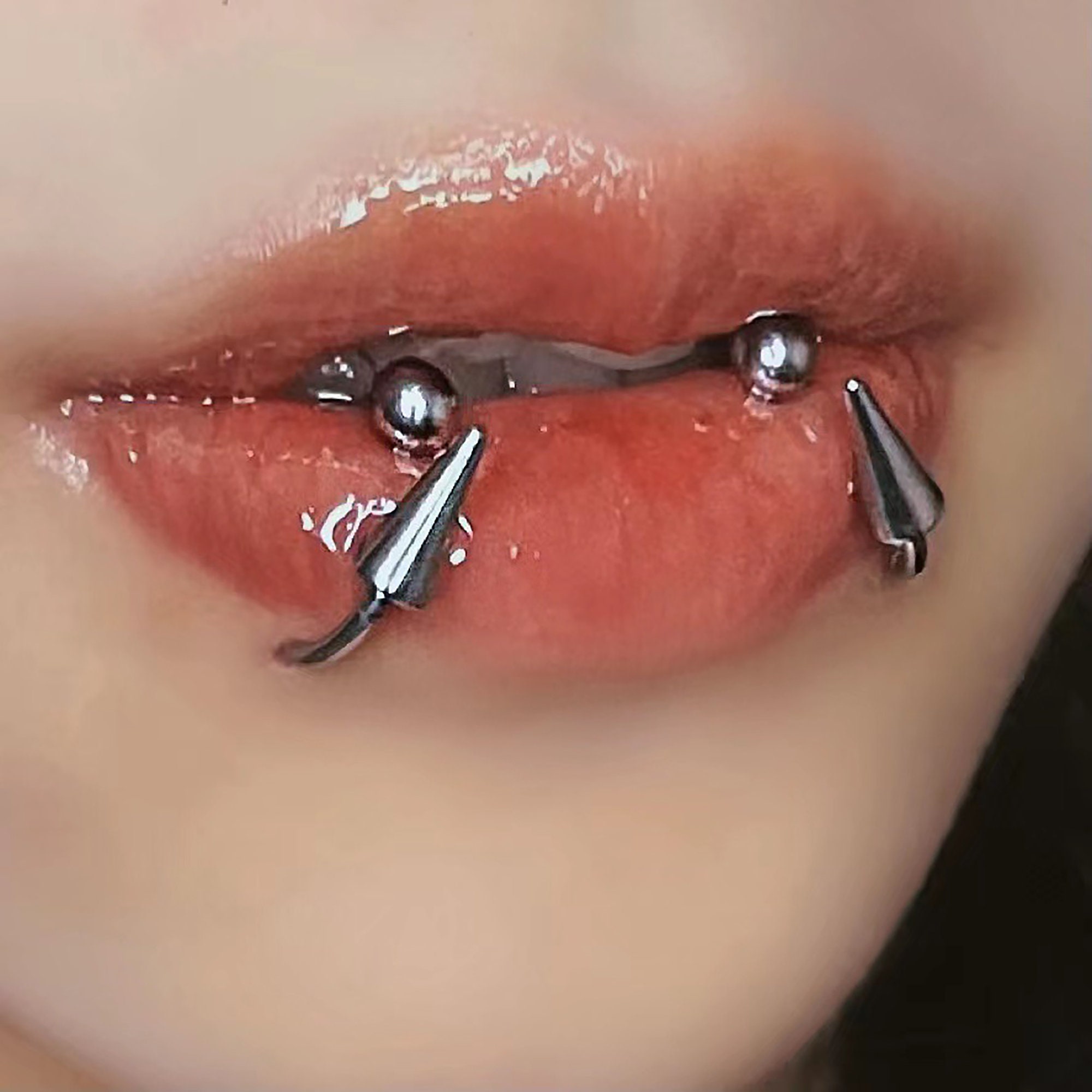 Devil Lip Ring, Punk Stud Piercing, Rivet Tongue Ring, Body Piercing, Devil  Lip Stud, Titanium Spike Lip Piercings, Body Jewelry Accessories - Etsy, image size:2000x2000