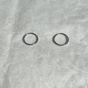 Anillo de labio redondo minimalista, perno de labios de personalidad, anillo de estilo punk, perforación de tragus de cartílago, perno de acero de titanio, joyería de perforación corporal imagen 10